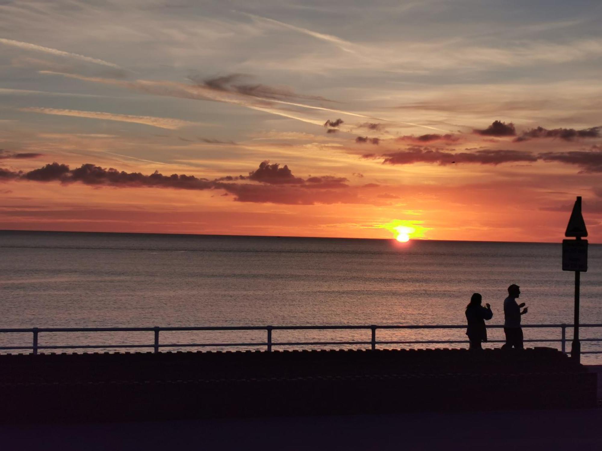 Lovely Seafront 2 Bed Flat In Aberystwyth Apartment Exterior photo